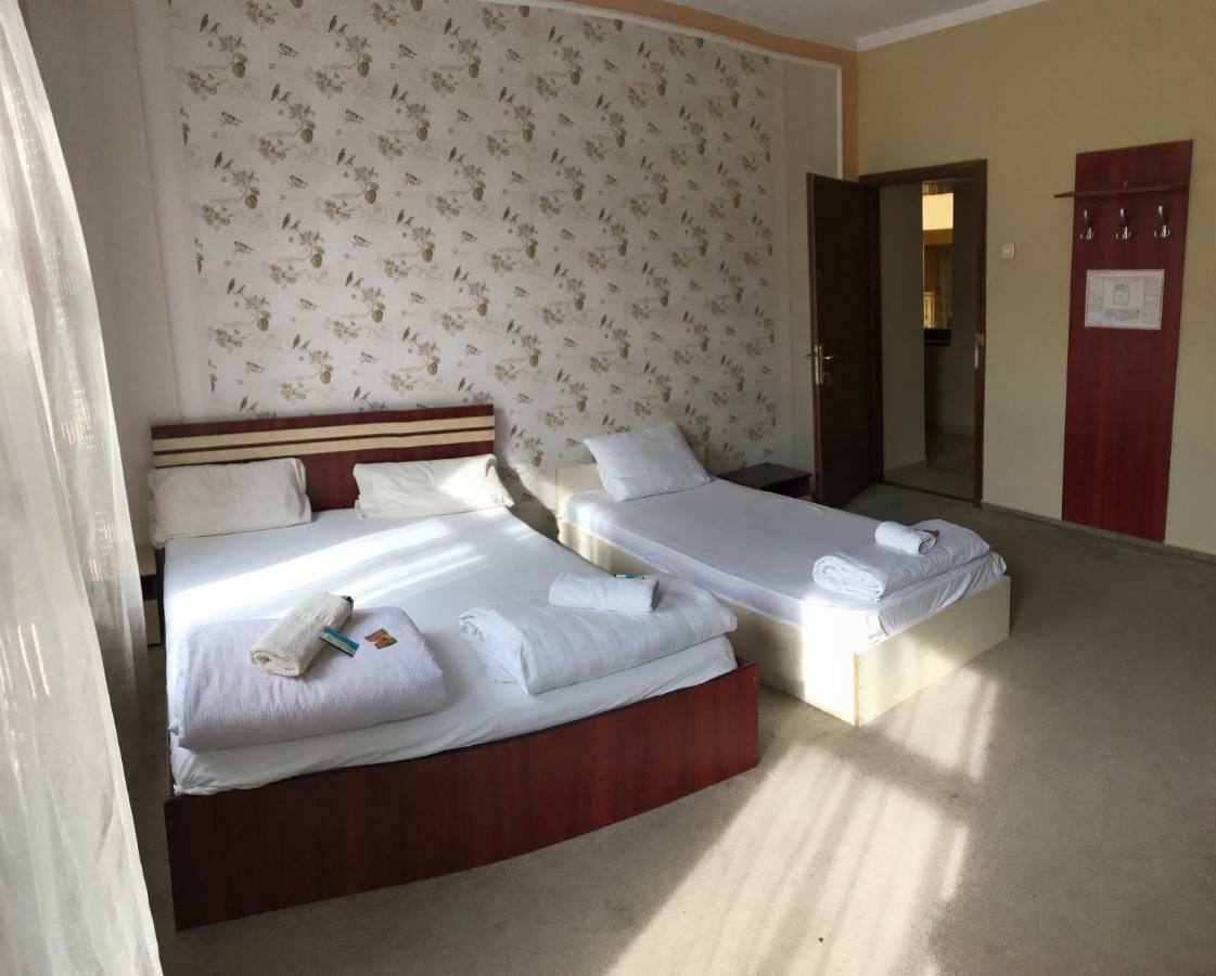 Hotel Cosmin Arad Luaran gambar